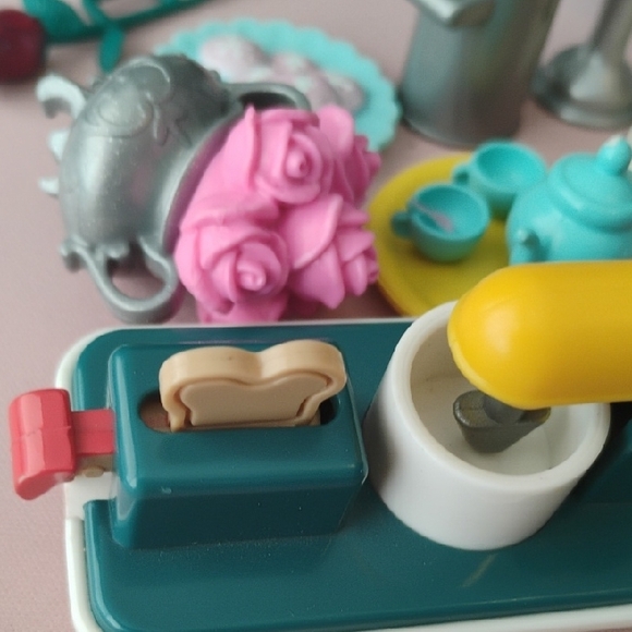 Barbie Kitchen & Food Playset - Pink, Teal, White - Picture 8 of 11